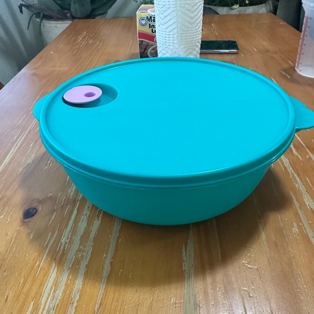 New Tupperware
